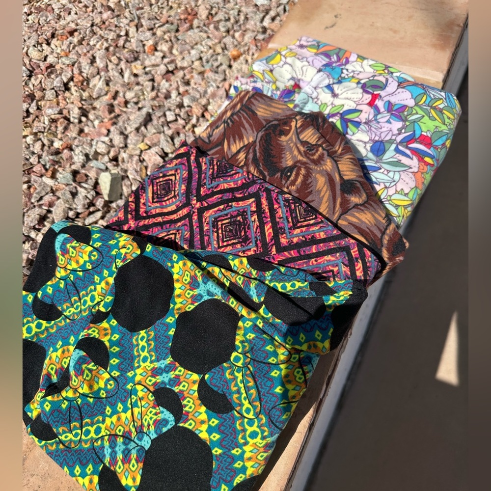 4 Lularoe leggings OS